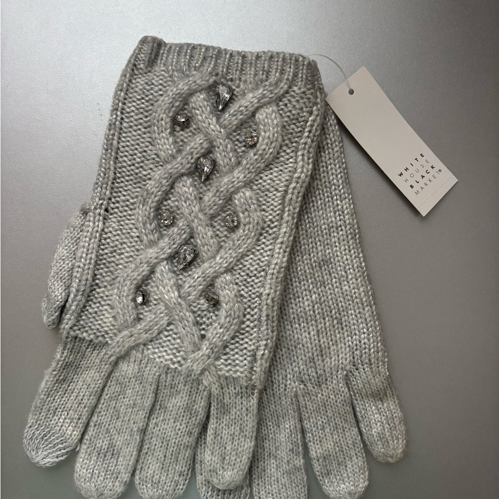 White House Black Market Silver Knit Gloves